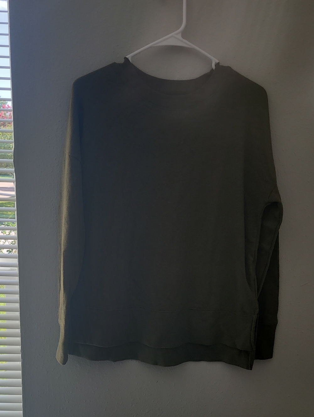 Time and Tru Women's Crewneck Sweater in Olive Green